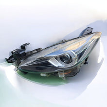 Laden Sie das Bild in den Galerie-Viewer, Frontscheinwerfer Mazda 3 BHR2-51040 Xenon Links Scheinwerfer Headlight