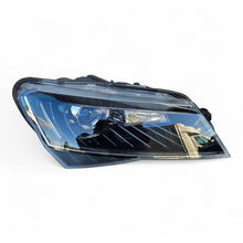 Laden Sie das Bild in den Galerie-Viewer, Frontscheinwerfer Skoda Superb 1ZS01193946 Vorderseite Scheinwerfer Headlight SCH4989856463yb