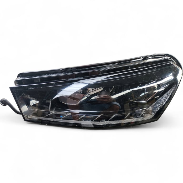 Frontscheinwerfer Skoda Fabia IV 6VB941015B Full LED Links Headlight SCH7768310837hz
