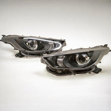 Load image into Gallery viewer, Frontscheinwerfer Toyota Yaris EU-K06 LED Vorderseite Scheinwerfer Headlight SCH1747877065mr