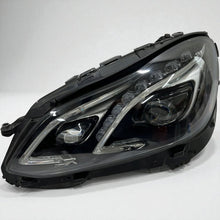 Laden Sie das Bild in den Galerie-Viewer, Frontscheinwerfer Mercedes-Benz W212 A2128205539 LED Links Headlight SCH4670821795qq