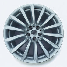 Load image into Gallery viewer, 1x Alufelge 19 Zoll 9.5" 5x112 39ET Glanz Silber 6861226 BMW G11 G12 Rim Wheel FEL8328998566hl