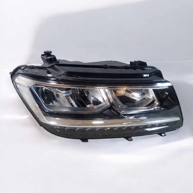 Frontscheinwerfer VW Tiguan 5NB941036D Full LED Rechts Scheinwerfer Headlight