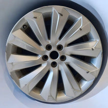 Laden Sie das Bild in den Galerie-Viewer, 1x Alufelge 19 Zoll 8.0&quot; 5x108 J9C3-1007-EA Jaguar E-Pace Rim Wheel
