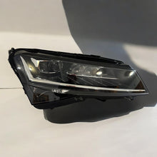 Laden Sie das Bild in den Galerie-Viewer, Frontscheinwerfer Skoda Superb III 3V1941016U Full LED Rechts Headlight