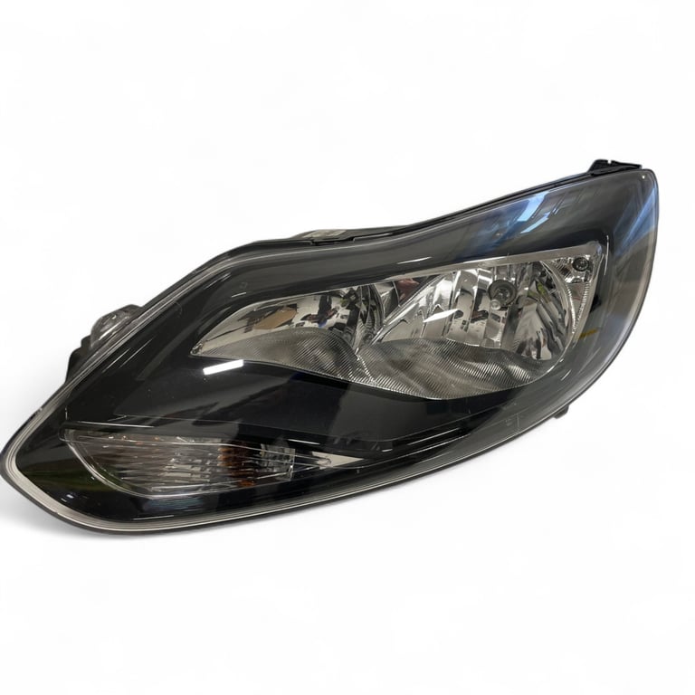 Frontscheinwerfer Ford Focus III BM51-13W030-CK Ein Stück (Rechts oder Links) SCH3042926490ar