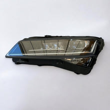 Laden Sie das Bild in den Galerie-Viewer, Frontscheinwerfer Skoda Superb III 3V1941015 Links Scheinwerfer Headlight