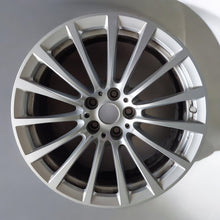 Load image into Gallery viewer, 1x Alufelge 18 Zoll 8.0" 5x112 30ET Glanz Silber 6861224 BMW 5 G31 G30 G11 FEL1804156269zj