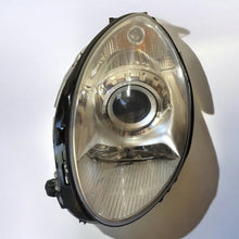 Laden Sie das Bild in den Galerie-Viewer, Frontscheinwerfer Mercedes-Benz W251 A2519269361 Links Scheinwerfer Headlight