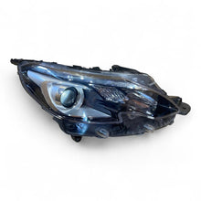 Load image into Gallery viewer, Frontscheinwerfer Peugeot 2008 90167009 S2506N075 Rechts Scheinwerfer Headlight SCH2244022789lb