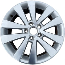 Laden Sie das Bild in den Galerie-Viewer, 1x Alufelge 17 Zoll 7.0&quot; 5x112 54ET 5K0601025Q VW Rim Wheel