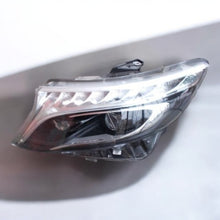 Laden Sie das Bild in den Galerie-Viewer, Frontscheinwerfer Mercedes-Benz W447 A4479061401 LED Links Headlight