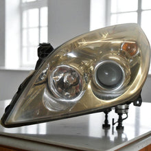 Laden Sie das Bild in den Galerie-Viewer, Frontscheinwerfer Opel Vectra C Xenon Links Scheinwerfer Headlight SCH7444972760yb