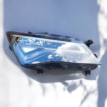 Load image into Gallery viewer, Frontscheinwerfer Seat Ateca 576941008H LED Rechts Scheinwerfer Headlight