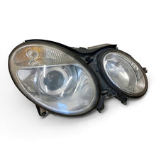Laden Sie das Bild in den Galerie-Viewer, Frontscheinwerfer Mercedes-Benz W211 154360-01 Xenon Rechts Headlight SCH9236033697lh