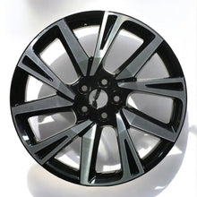 Laden Sie das Bild in den Galerie-Viewer, 1x Alufelge 18 Zoll 7.0&quot; 5x100 47ET Glanz Schwarz 6F9071498A Seat Arona