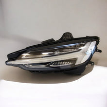 Laden Sie das Bild in den Galerie-Viewer, Frontscheinwerfer Volvo V60 II S60 III 18-LH Full LED Links Headlight SCH2789663389jf