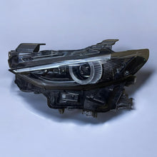 Laden Sie das Bild in den Galerie-Viewer, Frontscheinwerfer Mazda III B0L5-67890 Links Scheinwerfer Headlight