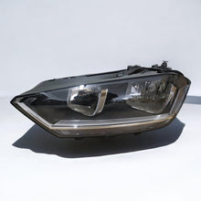 Laden Sie das Bild in den Galerie-Viewer, Frontscheinwerfer VW Sportsvan 517941005B Links Scheinwerfer Headlight