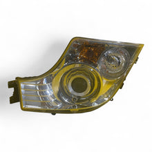 Laden Sie das Bild in den Galerie-Viewer, Frontscheinwerfer Mercedes-Benz A9608200639 Xenon Links Scheinwerfer Headlight SCH1826778934zu