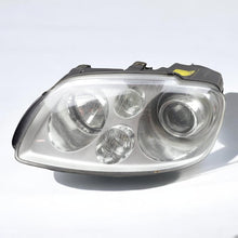 Laden Sie das Bild in den Galerie-Viewer, Frontscheinwerfer VW Touran 1T0941031F 0301205271 Links Scheinwerfer Headlight