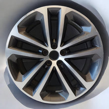 Laden Sie das Bild in den Galerie-Viewer, 1x Alufelge 19 Zoll 8.5&quot; 5x108 HK8M-1007-EA Jaguar F-Pace Rim Wheel