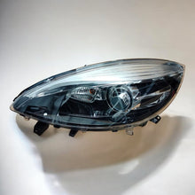 Laden Sie das Bild in den Galerie-Viewer, Frontscheinwerfer Renault Scenic 260607160R Xenon Links Scheinwerfer Headlight SCH5630767595sv
