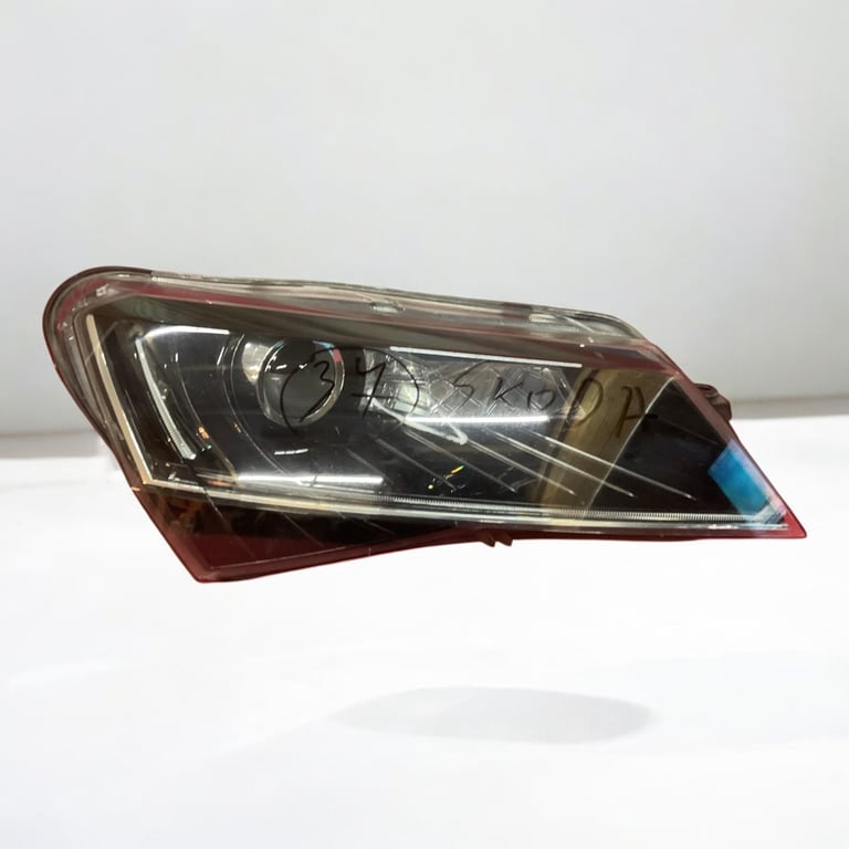 Frontscheinwerfer Skoda Superb III 3V1941016A 3V1941018A Xenon Rechts Headlight