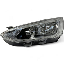 Laden Sie das Bild in den Galerie-Viewer, Frontscheinwerfer Ford Focus JX7B-13W030-AE Ein Stück (Rechts oder Links) SCH3693599438pe