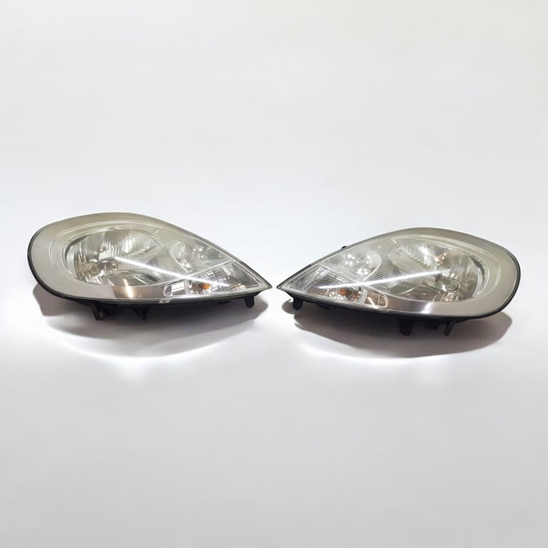 Frontscheinwerfer Renault Trafic II 8200701356 Ein Satz Scheinwerfer Headlight SCH1058402230tx