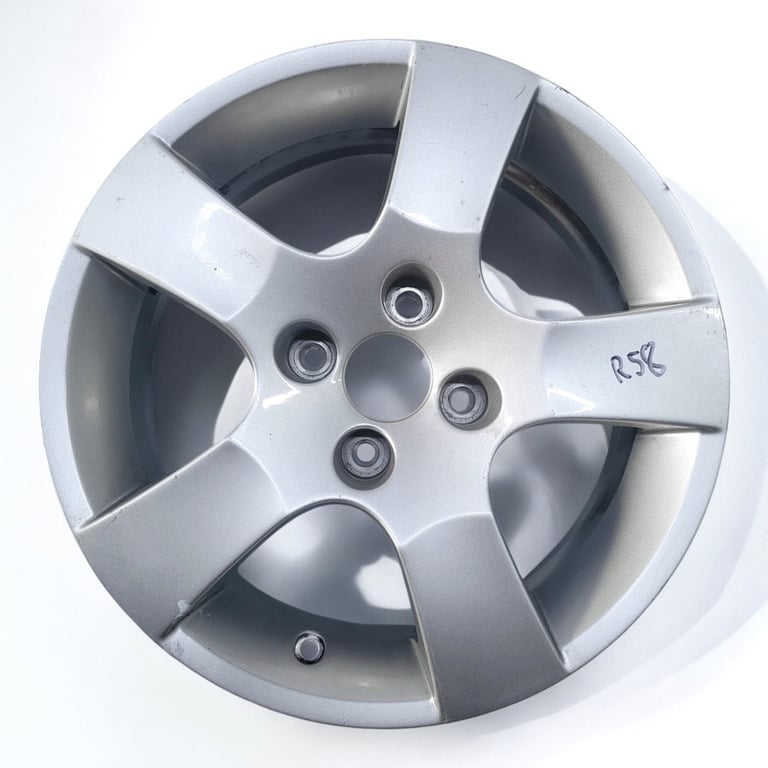 1x Alufelge 16 Zoll 6.0" 4x108 27ET Glanz Silber 9686100080 MA-DAR81 Peugeot 107