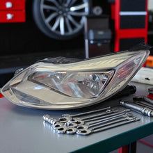 Laden Sie das Bild in den Galerie-Viewer, Frontscheinwerfer Ford Focus BM5113W030 BM5113D155 Links Scheinwerfer Headlight SCH2037694381pq