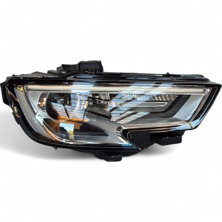 Frontscheinwerfer Audi A3 8V0941006E Xenon Rechts Scheinwerfer Headlight SCH3194014515lz