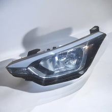 Load image into Gallery viewer, Frontscheinwerfer Hyundai I20 II 82101C8000 Ein Stück (Rechts oder Links)