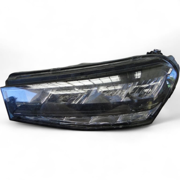 Frontscheinwerfer Skoda Fabia I 6VB941015 LED Ein Stück (Rechts oder Links)