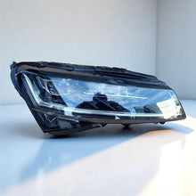 Laden Sie das Bild in den Galerie-Viewer, Frontscheinwerfer Skoda Superb III 3V1941016D LED Rechts Scheinwerfer Headlight