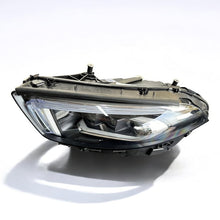 Laden Sie das Bild in den Galerie-Viewer, Frontscheinwerfer Mercedes-Benz W177 A1779065303 LED Links Headlight SCH5255866396my