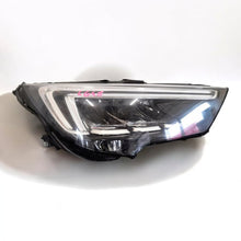 Load image into Gallery viewer, Frontscheinwerfer Opel Crossland X 39153432 Full LED Rechts Headlight