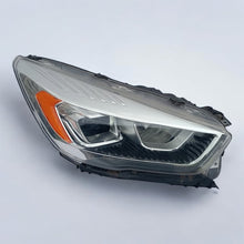 Laden Sie das Bild in den Galerie-Viewer, Frontscheinwerfer Ford Kuga GV41-13W029-CF Rechts Scheinwerfer Headlight