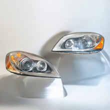 Load image into Gallery viewer, Frontscheinwerfer Volvo Xc60 Rechts Scheinwerfer Headlight SCH2451110464he