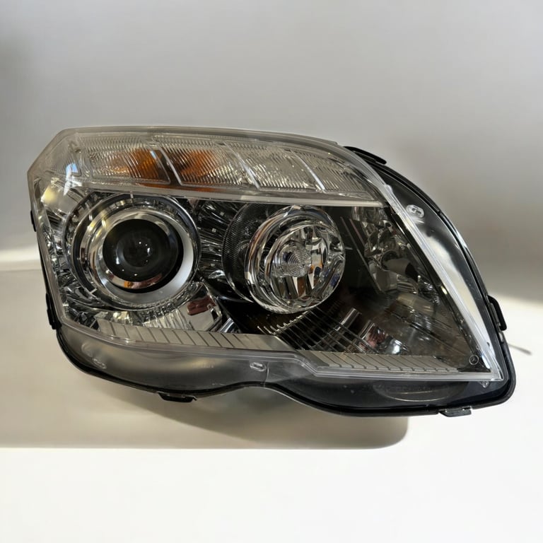 Frontscheinwerfer Mercedes-Benz X204 W204 A2048207559 Rechts Headlight