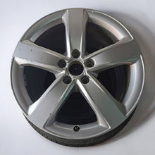 Laden Sie das Bild in den Galerie-Viewer, 1x Alufelge 18 Zoll 7.5&quot; 5x112 37ET Glanz Silber 4G0601025M Audi Rim Wheel