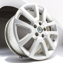 Laden Sie das Bild in den Galerie-Viewer, 1x Alufelge 17 Zoll 7.0&quot; 5x112 5L0601025A Skoda Yeti Rim Wheel