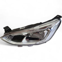 Laden Sie das Bild in den Galerie-Viewer, Frontscheinwerfer Ford Focus JX7B13W030AE Ein Stück (Rechts oder Links) SCH3091603272qh