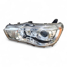 Load image into Gallery viewer, Frontscheinwerfer Mitsubishi Outlander II P8597 Xenon Rechts oder Links