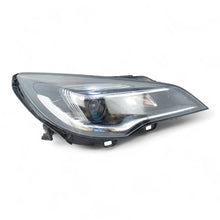 Load image into Gallery viewer, Frontscheinwerfer Opel Astra 39077801 Rechts Scheinwerfer Headlight SCH4861650429pf