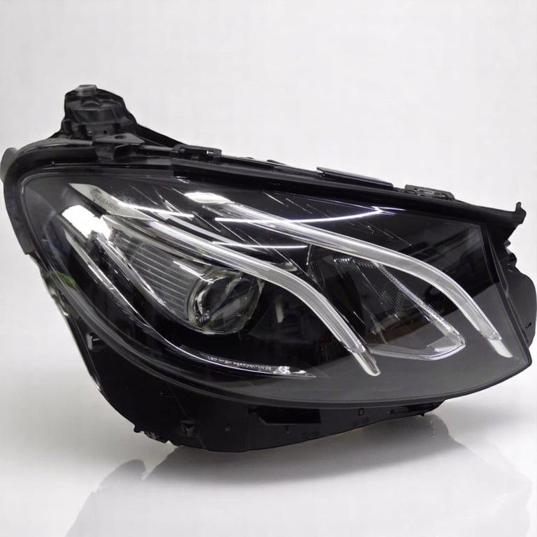 Frontscheinwerfer Mercedes-Benz W213 A2139069003 LED Rechts Headlight SCH8281042348ne