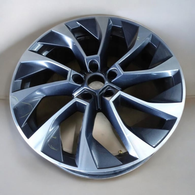 1x Alufelge 19 Zoll 565601025AJ Skoda Kodiaq Rim Wheel