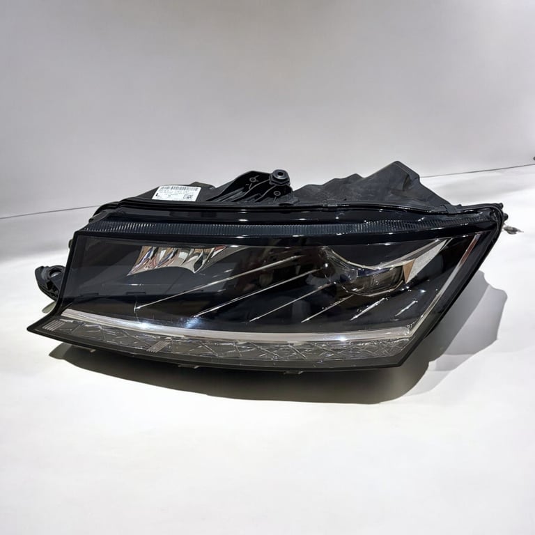 Frontscheinwerfer Skoda Fabia III 6V1941015F LED Links Scheinwerfer Headlight