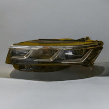 Load image into Gallery viewer, Frontscheinwerfer VW Touareg 761941081 LED Links Scheinwerfer Headlight